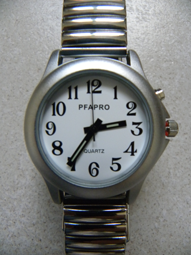 Montre parlante pour Femme ou Homme, avec bracelet métallique La montre parlante Montre parlante avec bracelet metallique 1